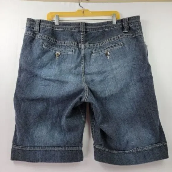Lane Bryant Short Womens 22 Dark Wash Denim Bermuda Pockets Buttons High Rise - Picture 5 of 12